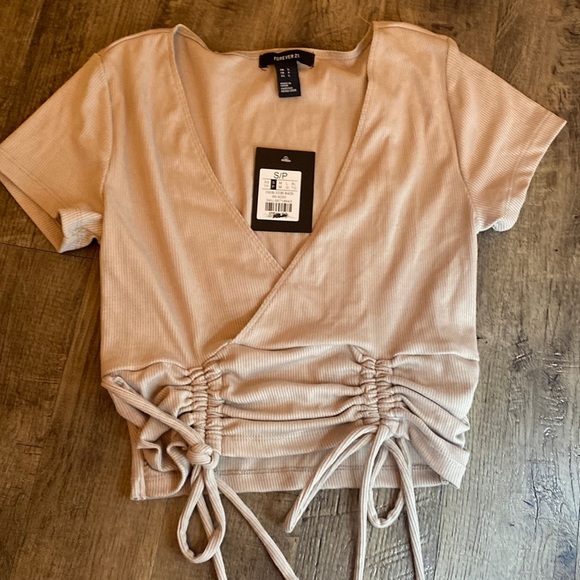 Top - Picture 2 of 3